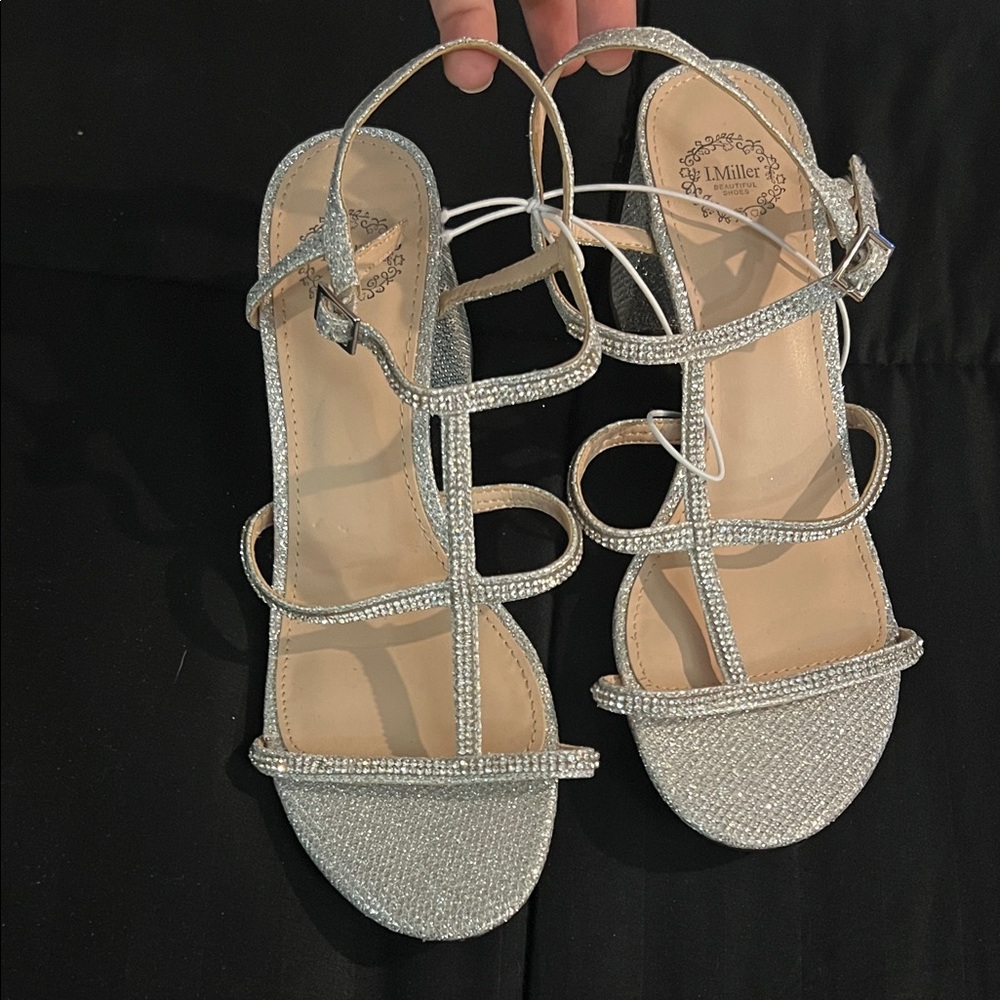 NWOT silver rhinestone shimmer formal sandals